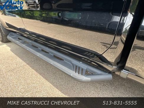Used 2024 Chevrolet Silverado 1500 LT Trail Boss w/ Convenience Package II AWD/4WD image 7