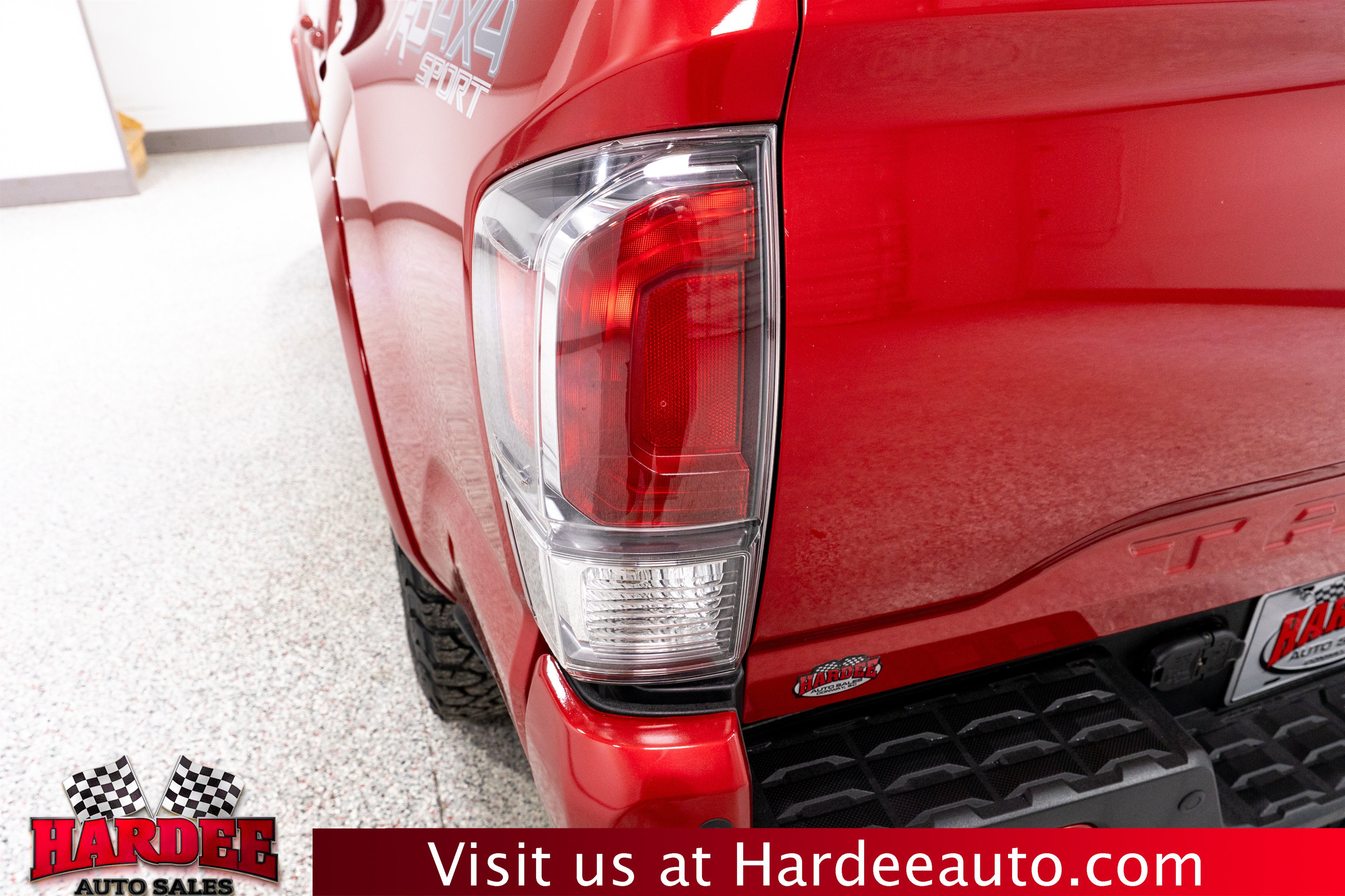 Used 2023 Toyota Tacoma TRD Sport w/ TRD Premium Sport Package AWD/4WD image 9