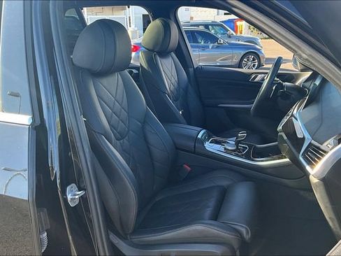 Used 2023 BMW X5 xDrive40i w/ Parking Assistance Package AWD/4WD image 7