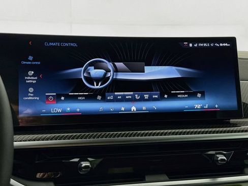 New 2026 BMW X5 M60i AWD/4WD image 16