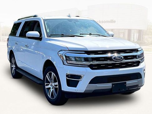 Used 2024 Ford Expedition Max Limited RWD image 3