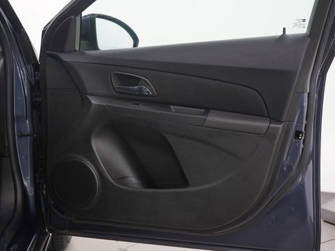 Used 2014 Chevrolet Cruze LT image 9