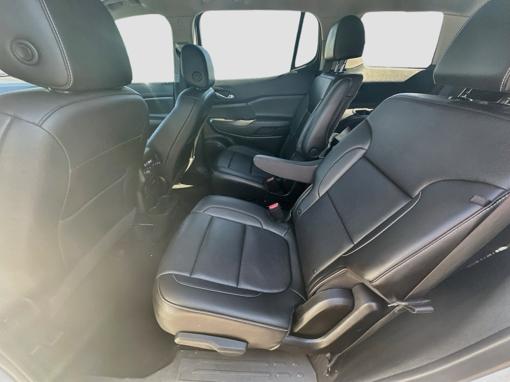 Used 2021 GMC Acadia SLT w/ Elevation Edition AWD/4WD image 30
