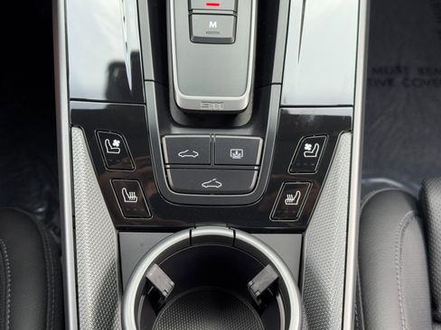 Used 2025 Porsche 911 Carrera image 36