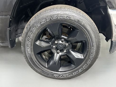 Used 2019 RAM 1500 Big Horn image 32