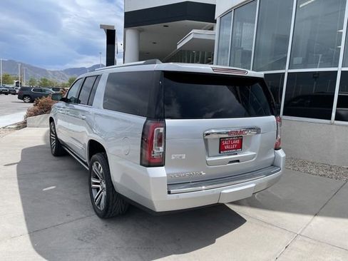 Used 2019 GMC Yukon XL Denali w/ Denali Ultimate Package image 5
