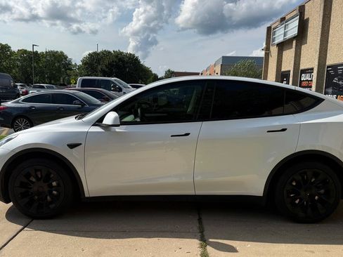 Used 2023 Tesla Model Y Long Range AWD/4WD image 4