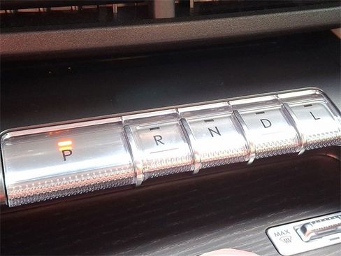 Used 2024 Lincoln Nautilus Reserve w/ Equipment Group 202A image 15