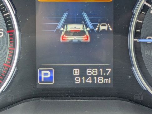 Used 2020 Subaru Ascent Limited w/ Technology Package image 11