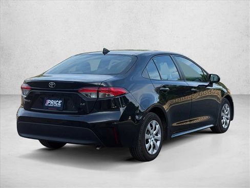 Used 2024 Toyota Corolla LE FWD image 10