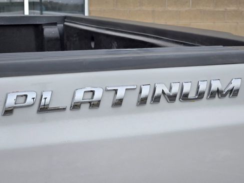 Used 2014 Ford F450 Platinum image 13