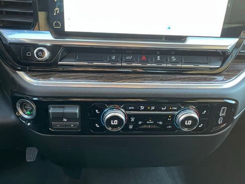 Used 2024 GMC Sierra 2500 SLE w/ SLE Convenience Package image 26