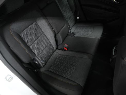 Used 2024 Chevrolet Equinox LT image 15