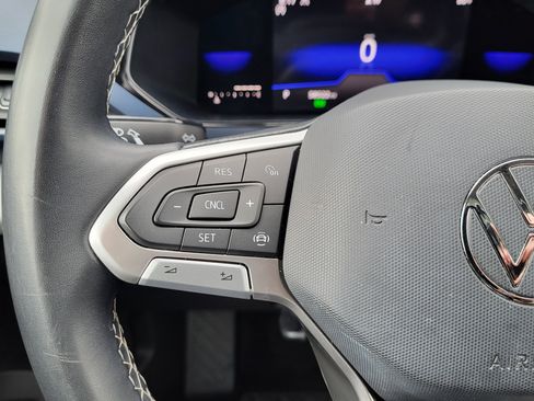 Used 2022 Volkswagen Taos SE w/ Panoramic Sunroof Package image 20