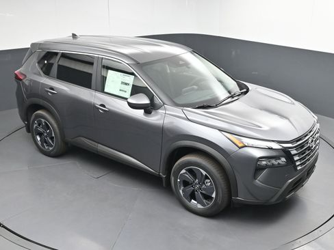 New 2026 Nissan Rogue SV image 32