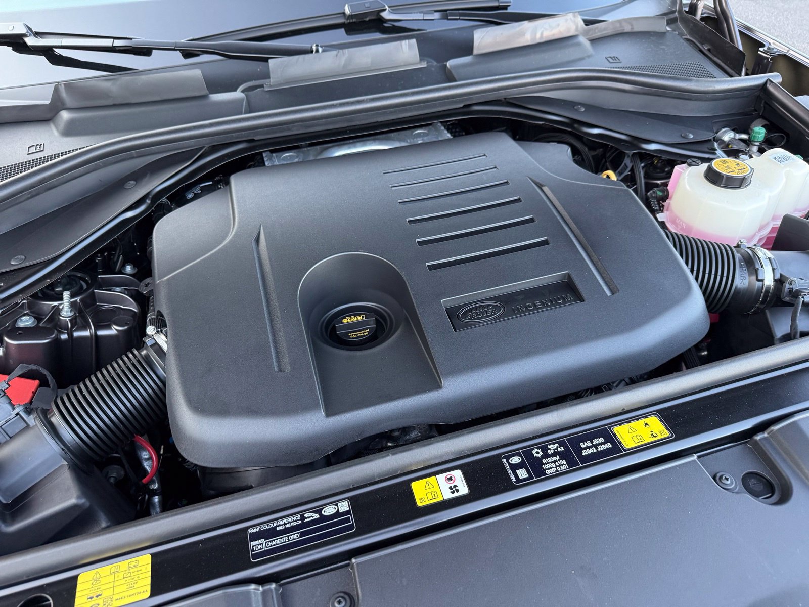 New 2026 Land Rover Range Rover SE AWD/4WD image 46