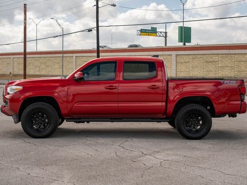 Used 2023 Toyota Tacoma SR AWD/4WD image 4
