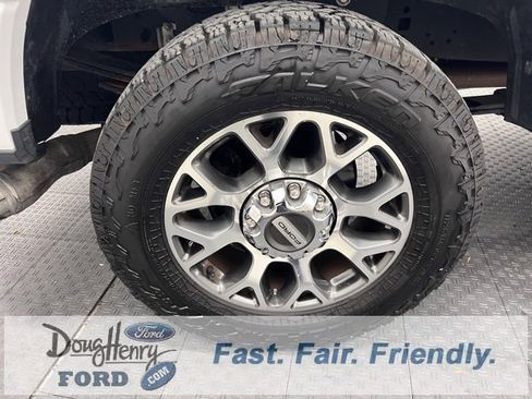 Used 2021 Ford F250 Lariat w/ FX4 Off-Road Package image 17