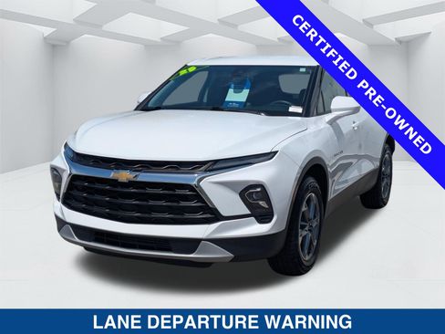 Used 2025 Chevrolet Blazer LT FWD image 8