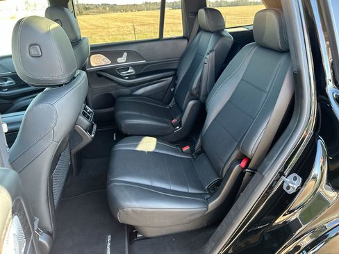 Used 2023 Mercedes-Benz GLS 450 4MATIC image 21