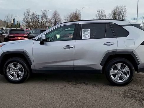 Used 2024 Toyota RAV4 XLE image 5