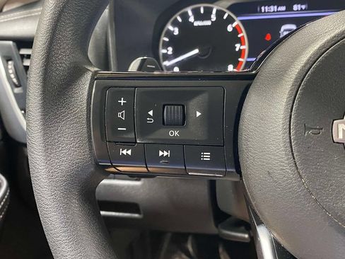 Used 2023 Nissan Rogue SV AWD/4WD image 23