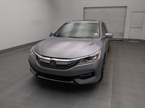 Used 2017 Honda Accord EX-L image 15