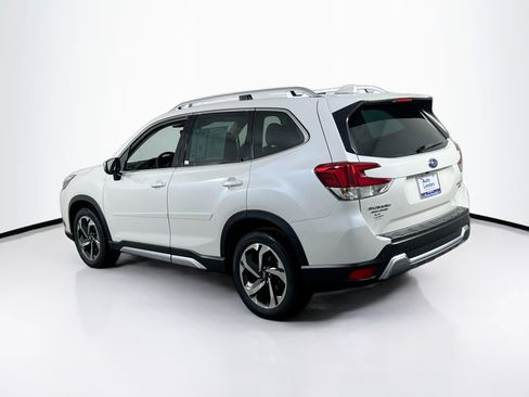 Used 2023 Subaru Forester Touring image 7