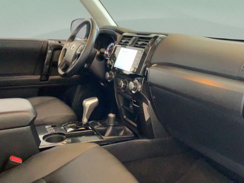 Used 2021 Toyota 4Runner TRD Off-Road Premium w/ Moonroof Package AWD/4WD image 43