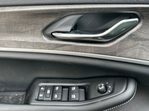 New 2026 Jeep Grand Cherokee Altitude image 8