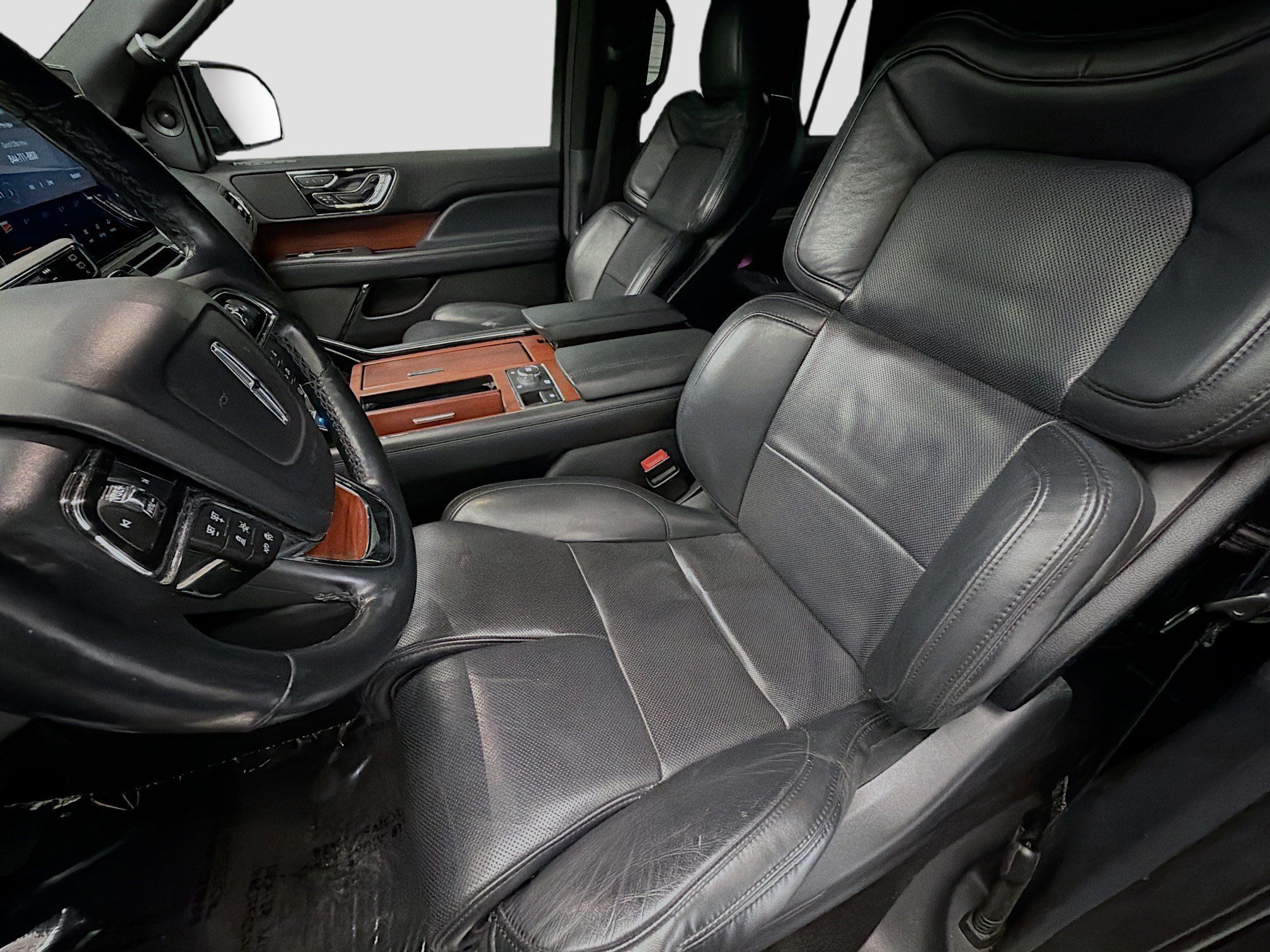 Used 2022 Lincoln Navigator Reserve AWD/4WD image 11