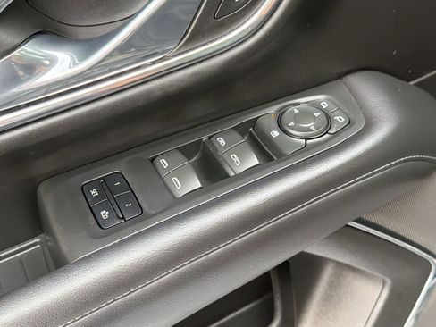 Used 2023 Chevrolet Tahoe Z71 AWD/4WD image 19