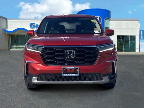 Certified 2025 Honda Pilot EX-L image 2