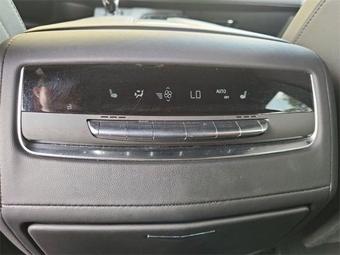 Used 2024 Cadillac Escalade ESV Sport w/ Touring Package image 22