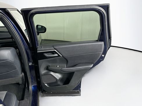 Used 2024 Mitsubishi Outlander SE FWD image 30