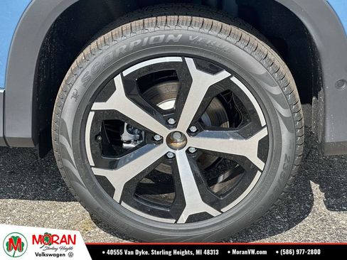 Used 2026 Volkswagen Tiguan SE AWD/4WD image 7