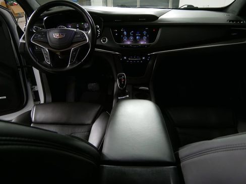 Used 2019 Cadillac XT5 Platinum image 23