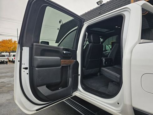 Used 2023 Chevrolet Silverado 3500 High Country AWD/4WD image 19