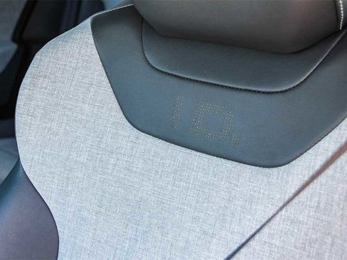 Used 2024 Volkswagen ID.4 Pro image 23