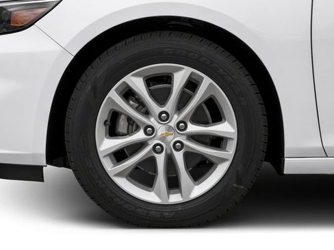 Used 2018 Chevrolet Malibu LT FWD image 14