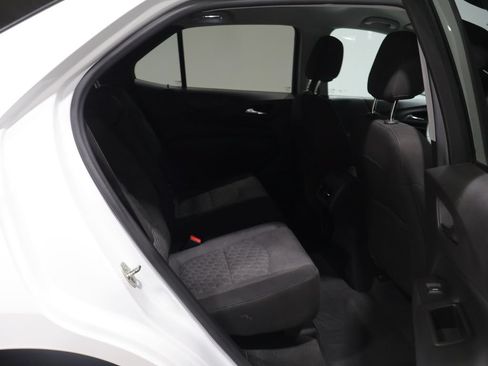 Used 2018 Chevrolet Equinox LT AWD/4WD image 19