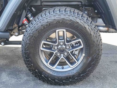 New 2026 Jeep Gladiator Mojave image 10