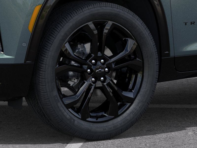 New 2027 Chevrolet Traverse RS w/ LPO, Floor Liner Package FWD image 9