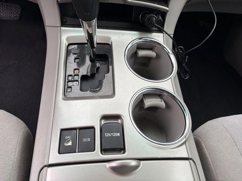 Used 2012 Toyota Highlander 4WD w/ Tow Pkg image 24