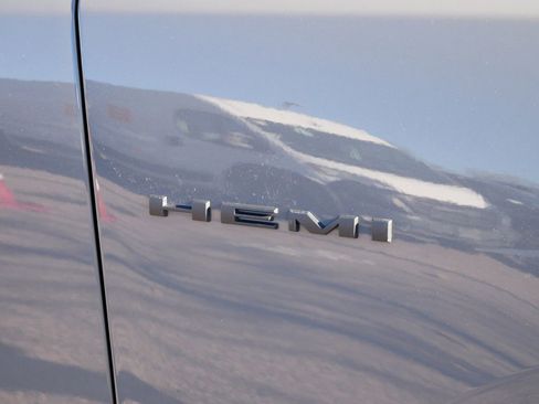 Used 2022 Dodge Durango R/T w/ Blacktop Package image 18