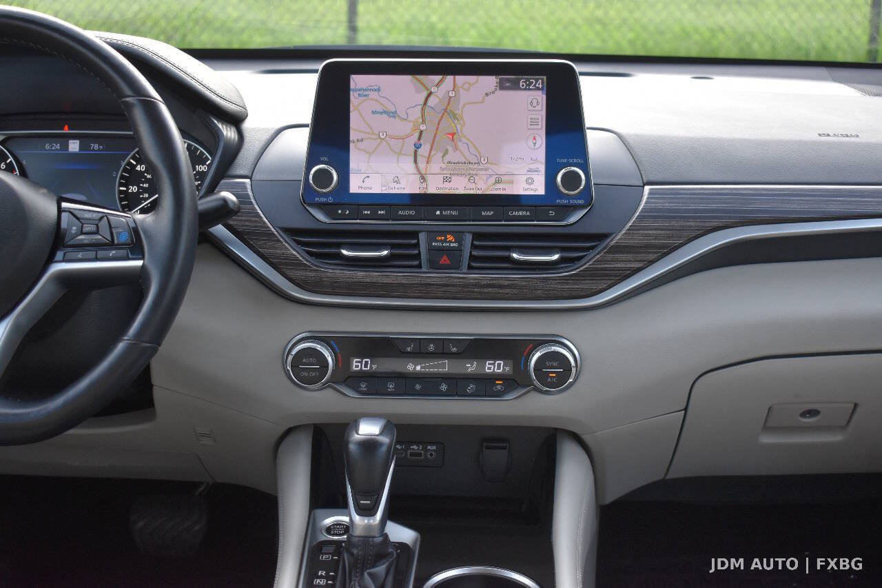Used 2021 Nissan Altima 2.5 Platinum AWD/4WD image 23
