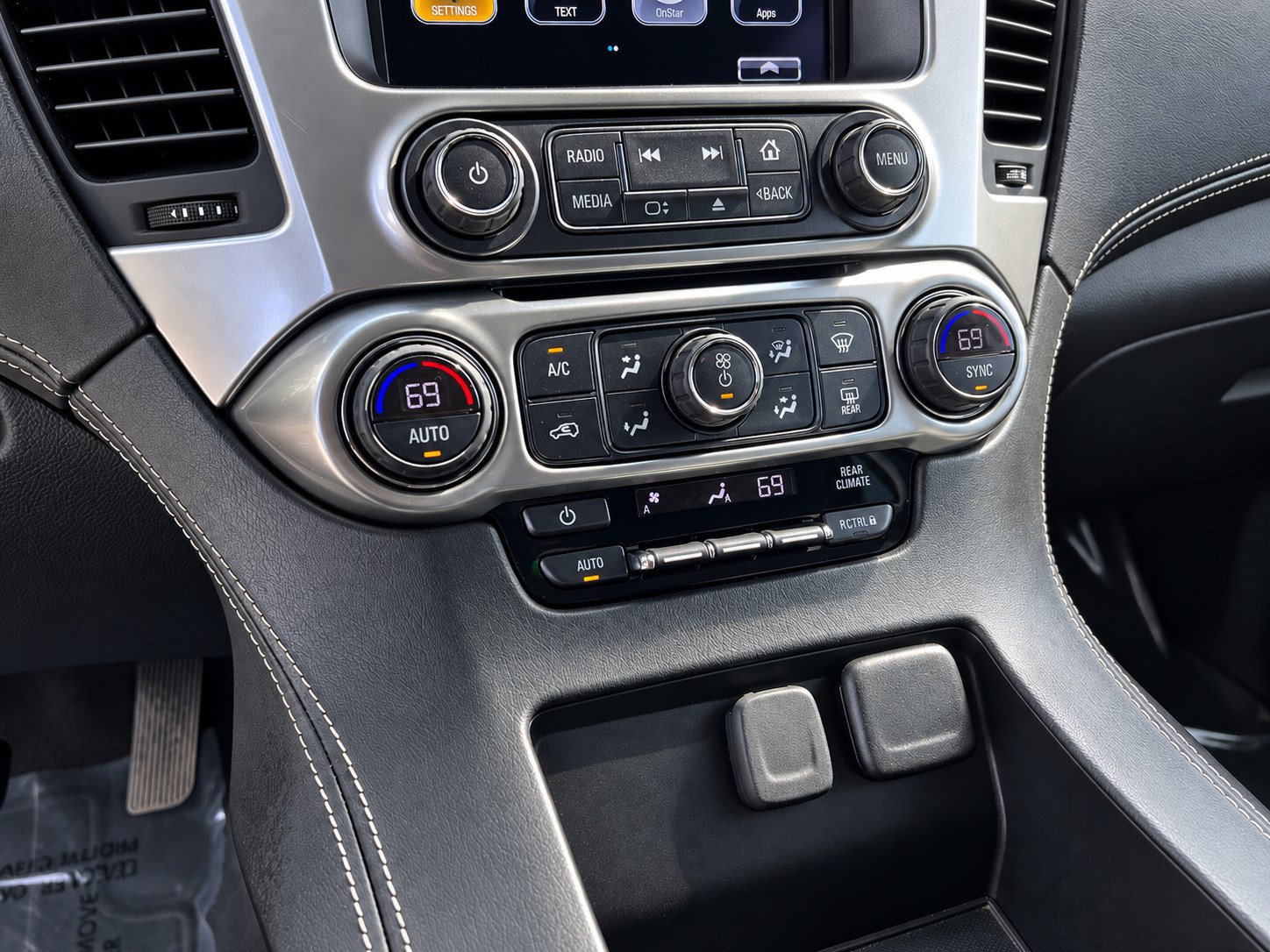 Used 2019 Chevrolet Tahoe LS AWD/4WD image 16