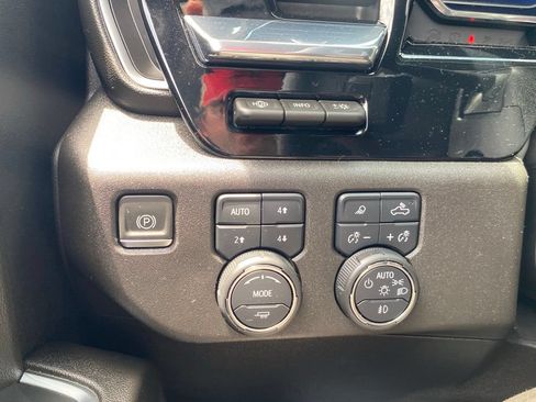 Used 2024 Chevrolet Silverado 1500 LTZ w/ Technology Package AWD/4WD image 27