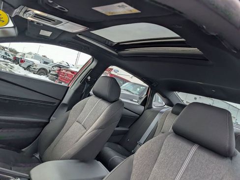 Used 2024 Honda Accord Sport image 4