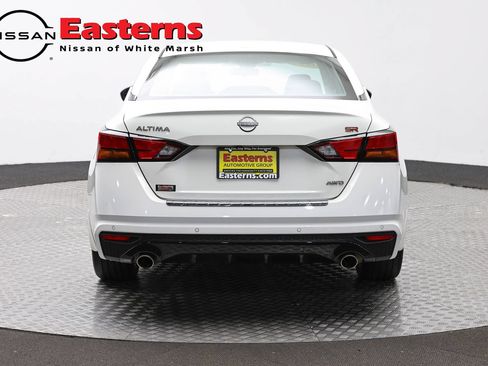 Used 2023 Nissan Altima 2.5 SR w/ SR Premium Package AWD/4WD image 6